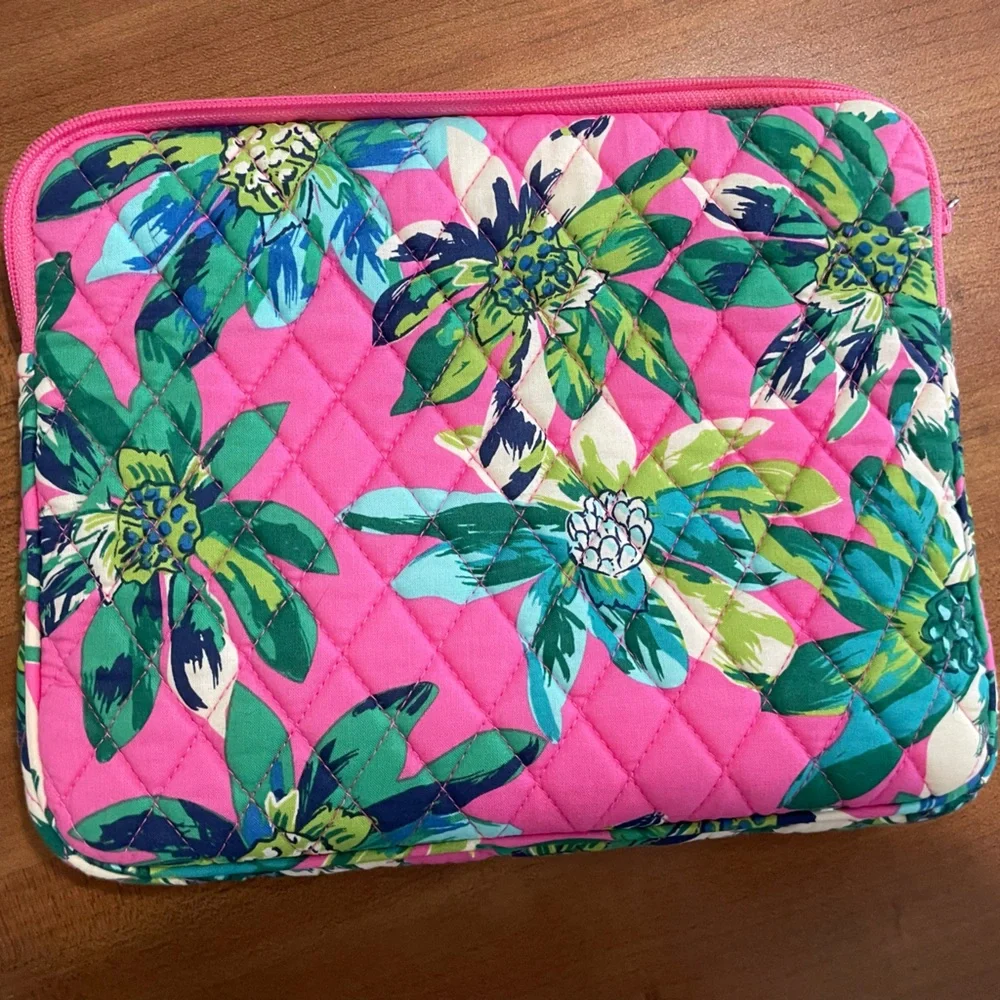 VERA BRADLEY iPad cover